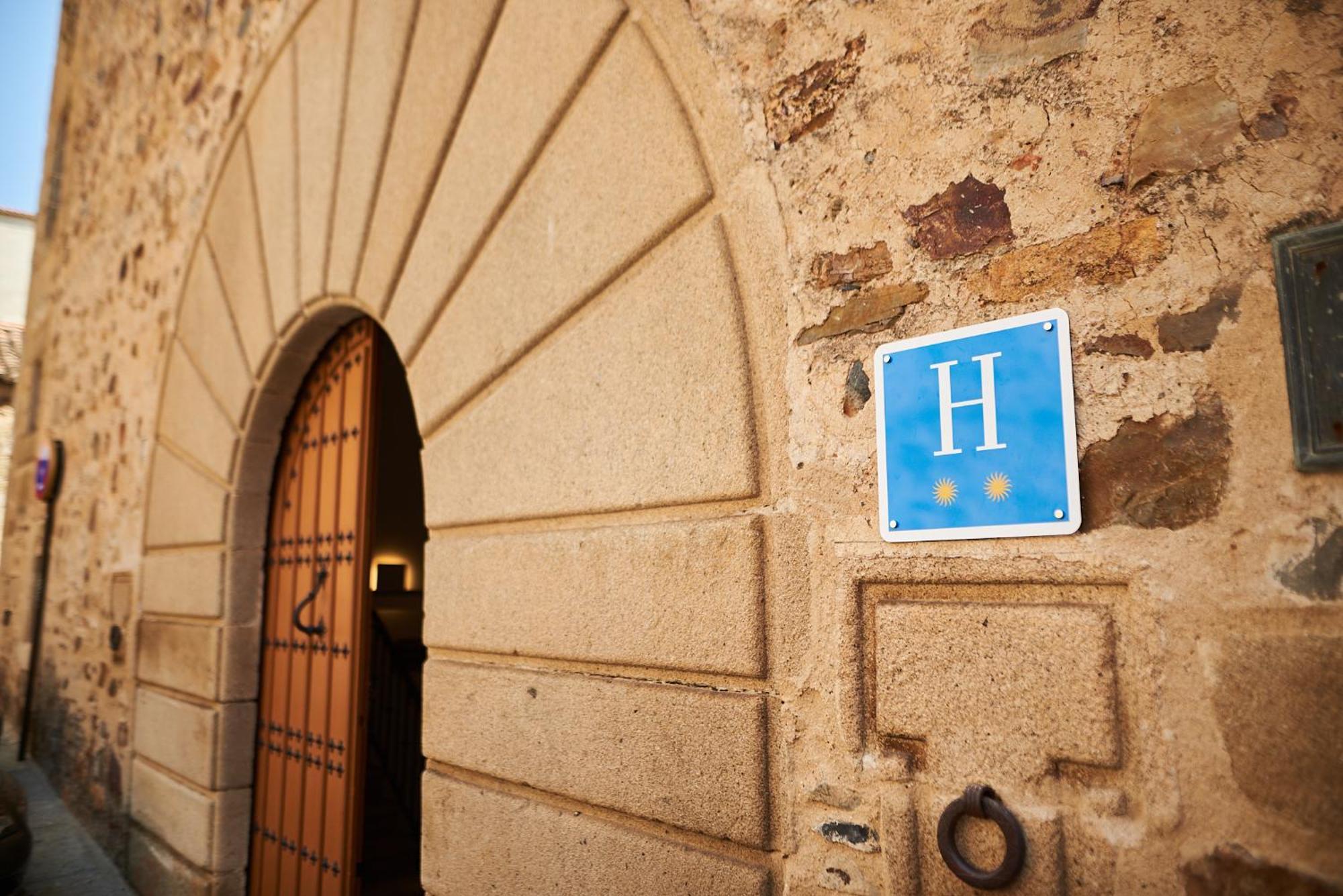 Hotel Casa Palacio Pereros Caceres Ngoại thất bức ảnh